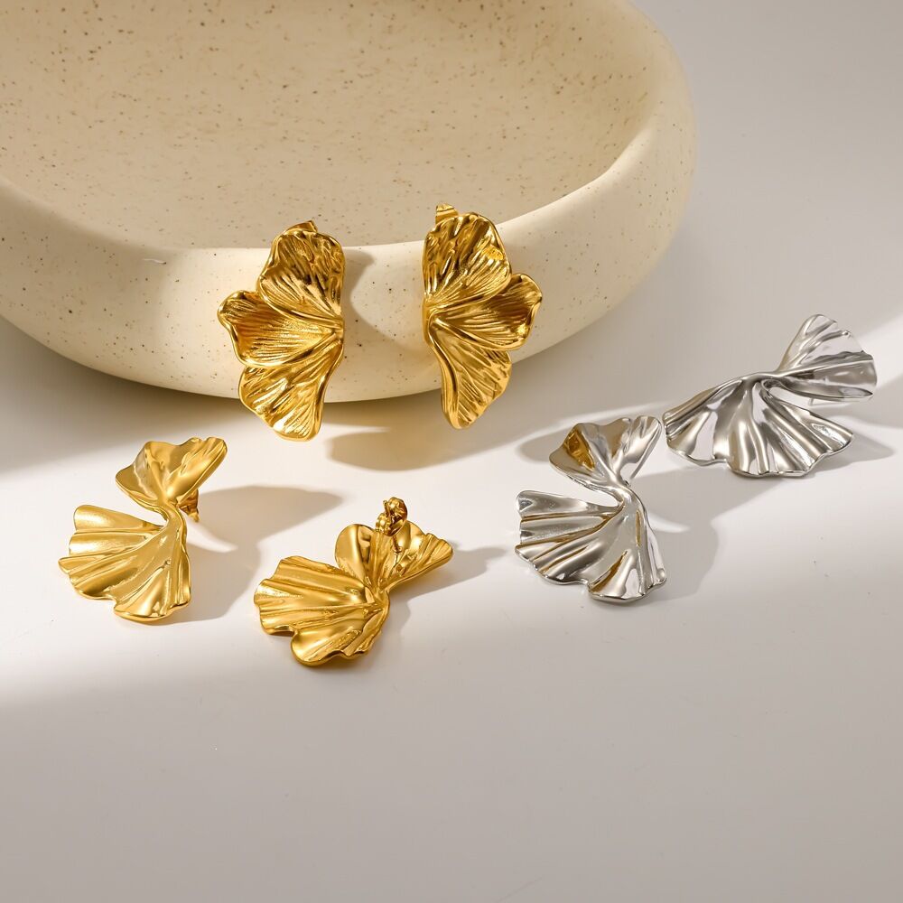 Leaf Shape Stainless Steel Waterproof Gold Color Women's Stud Earrings 2