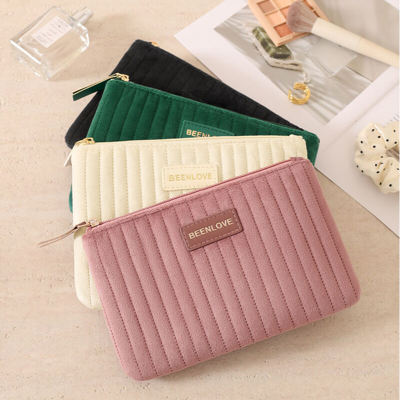 Pochette per il trucco in flanella tinta unita della serie Simple