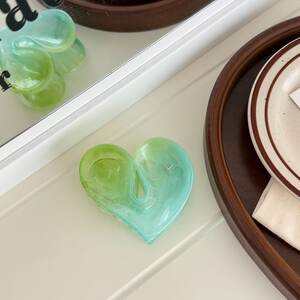 Romantic Series Daily Heart Mixed Color Gradient Color Acetate Hair Claws h5