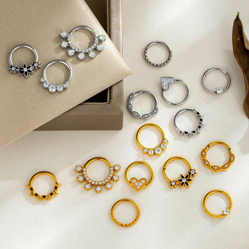 Piercing de nariz sencillo con forma de corazón de flor, de acero inoxidable, resistente al agua, color dorado y circonita, para mujer. h5 Imagen4