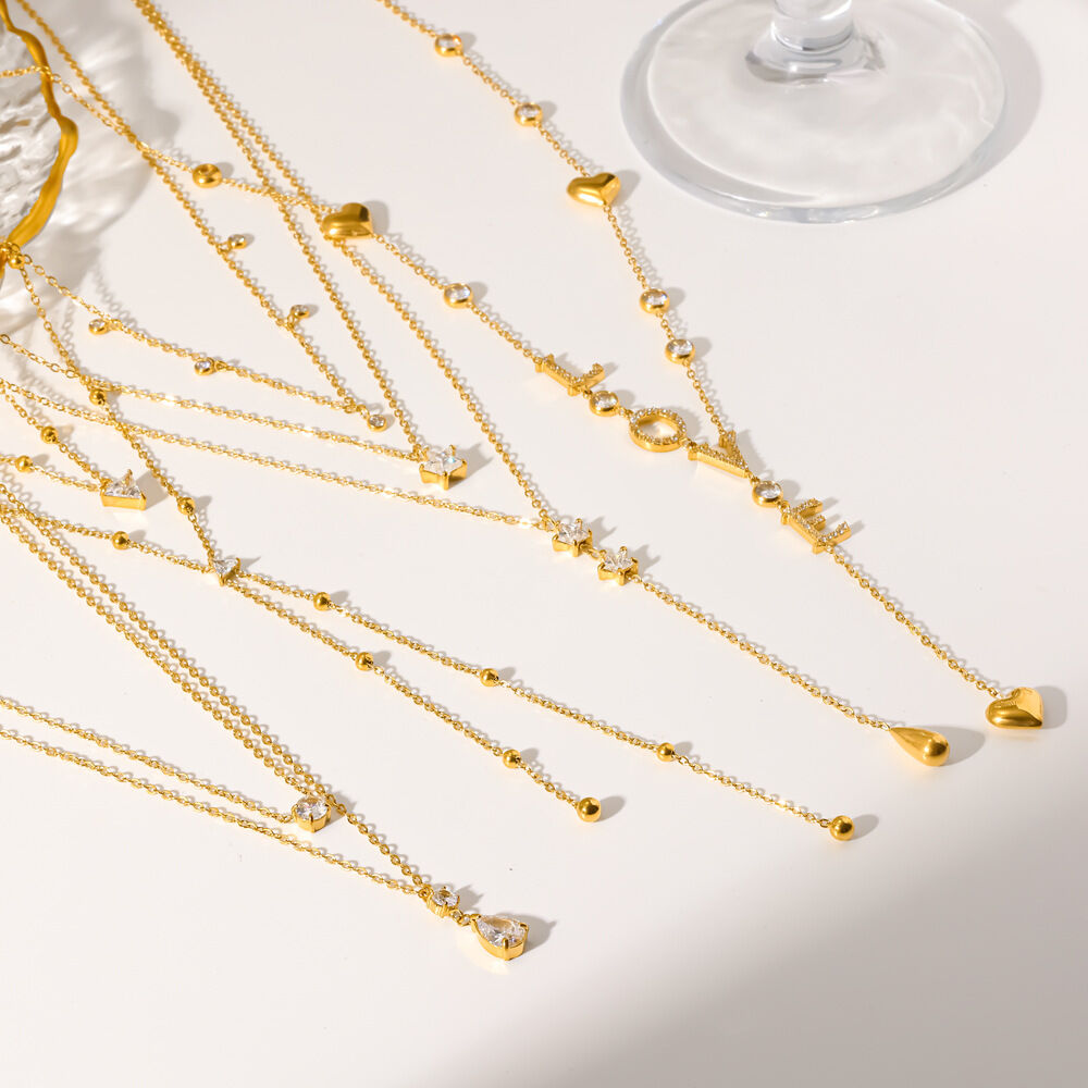 Lujosos collares de mujer de varias capas, elegantes, de acero inoxidable, impermeables y color dorado con diamantes de imitación.