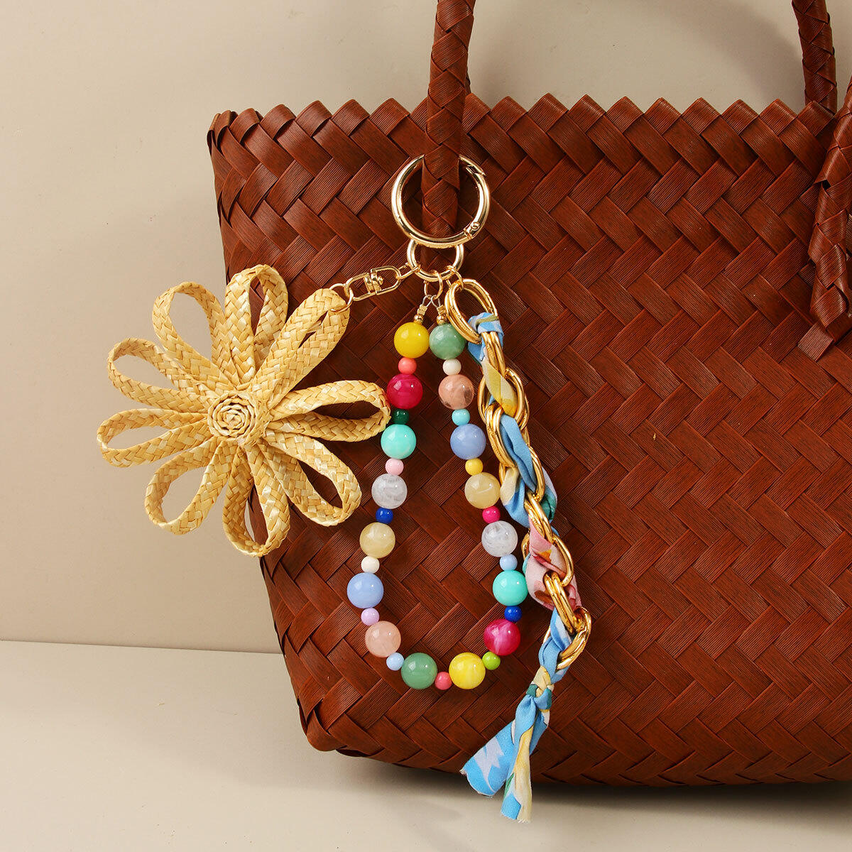Simple Series Casual Flower Twist Beads Woven Raffia Bag Charms