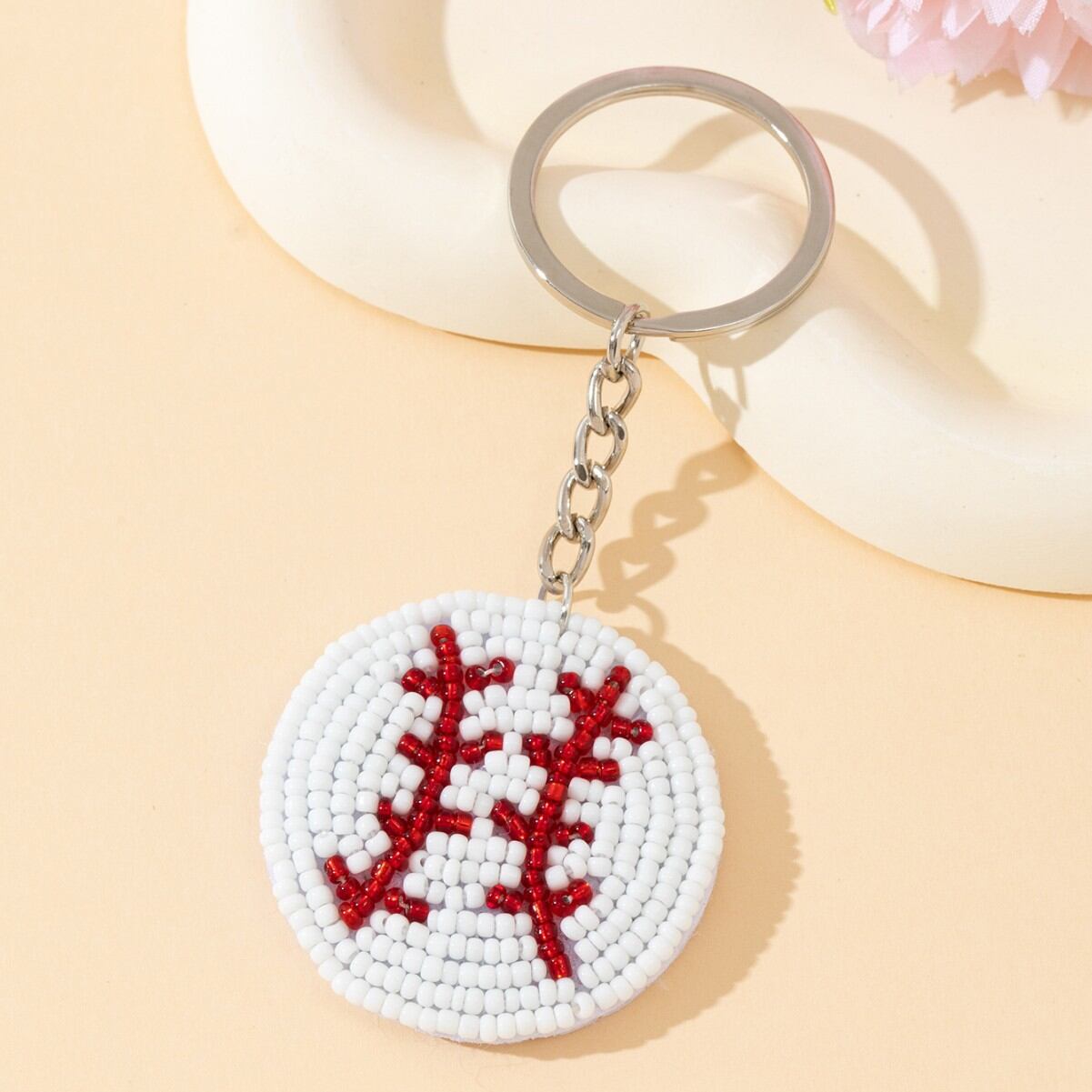 Simple Series Sports Geometric Shape Alloy Keychain h5 Picture2