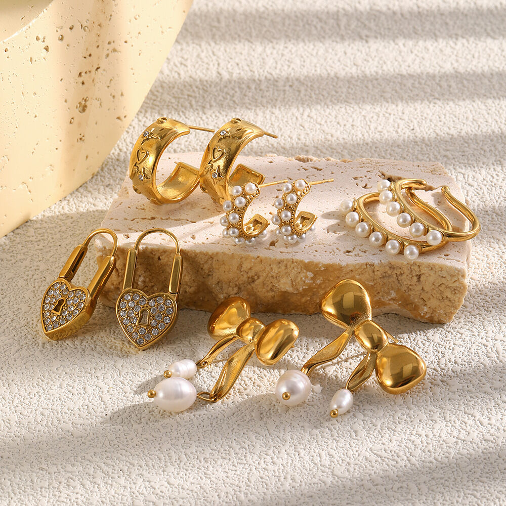 Simple Series Retro Irregular Shape Stainless Steel Waterproof Gold Color Women's Hoop Earrings Picture2