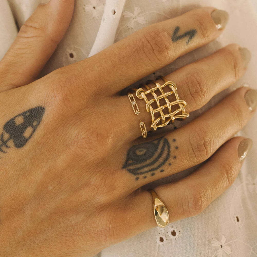 Simple Series Daily Irregular Shape Hollowed-Out Stainless Steel Waterproof Gold Color Statement Rings Picture2