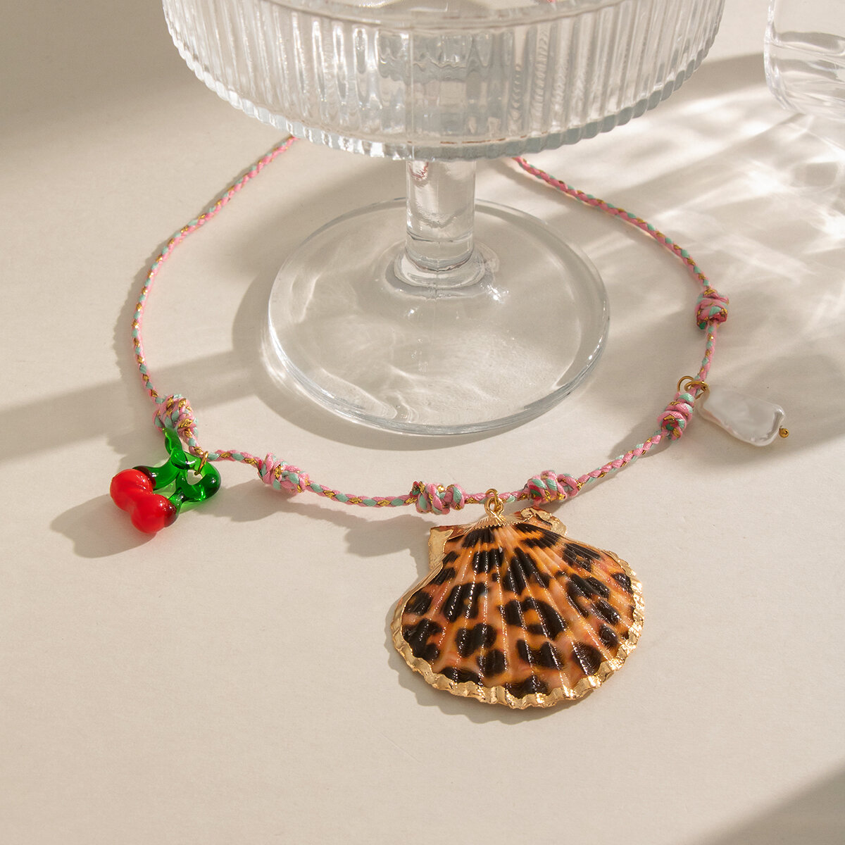 Vacation Leopard Pattern Shell Stainless Steel Waterproof Women's Braided Necklaces h5 Picture5