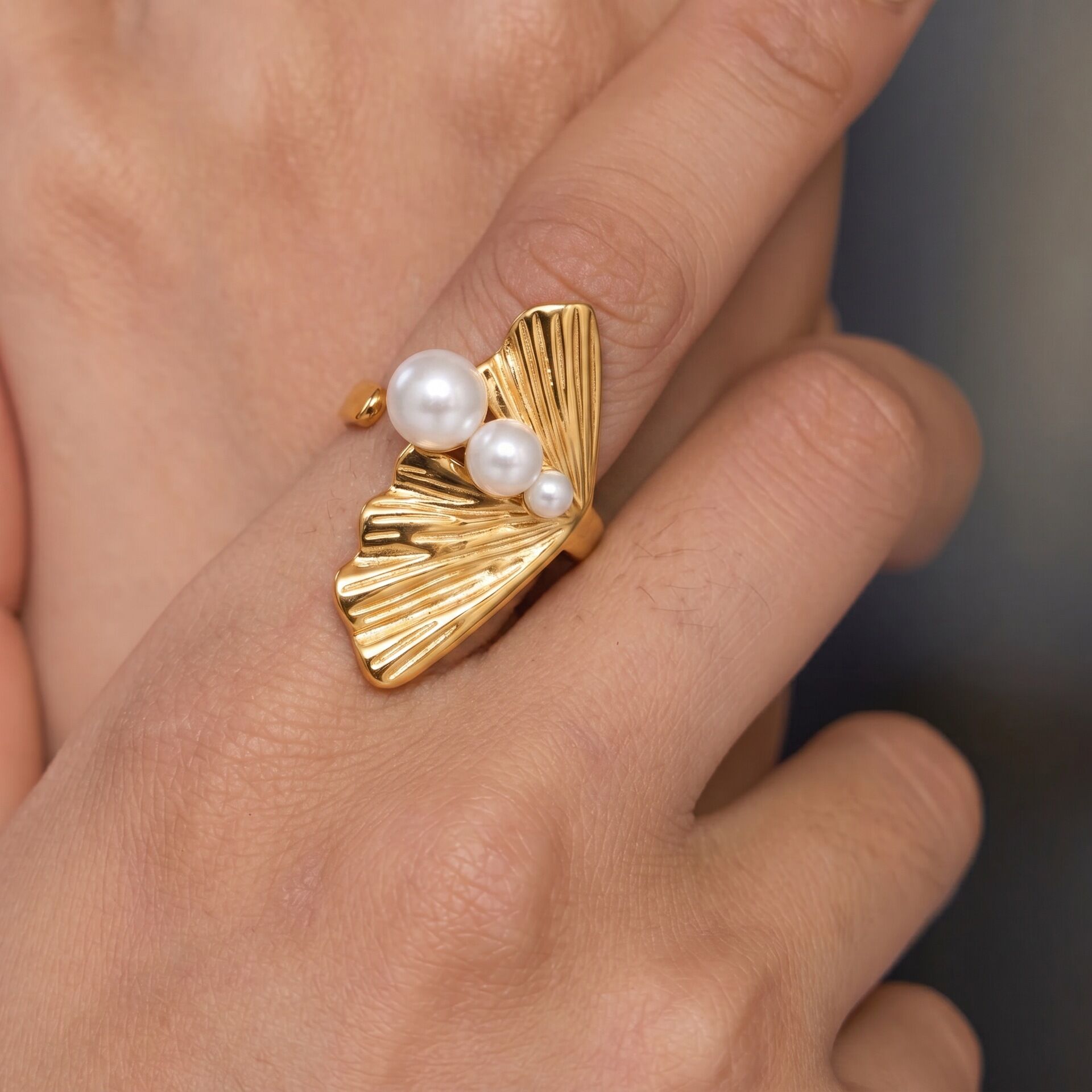 Shell Shape Stainless Steel Waterproof Gold Color Statement Rings