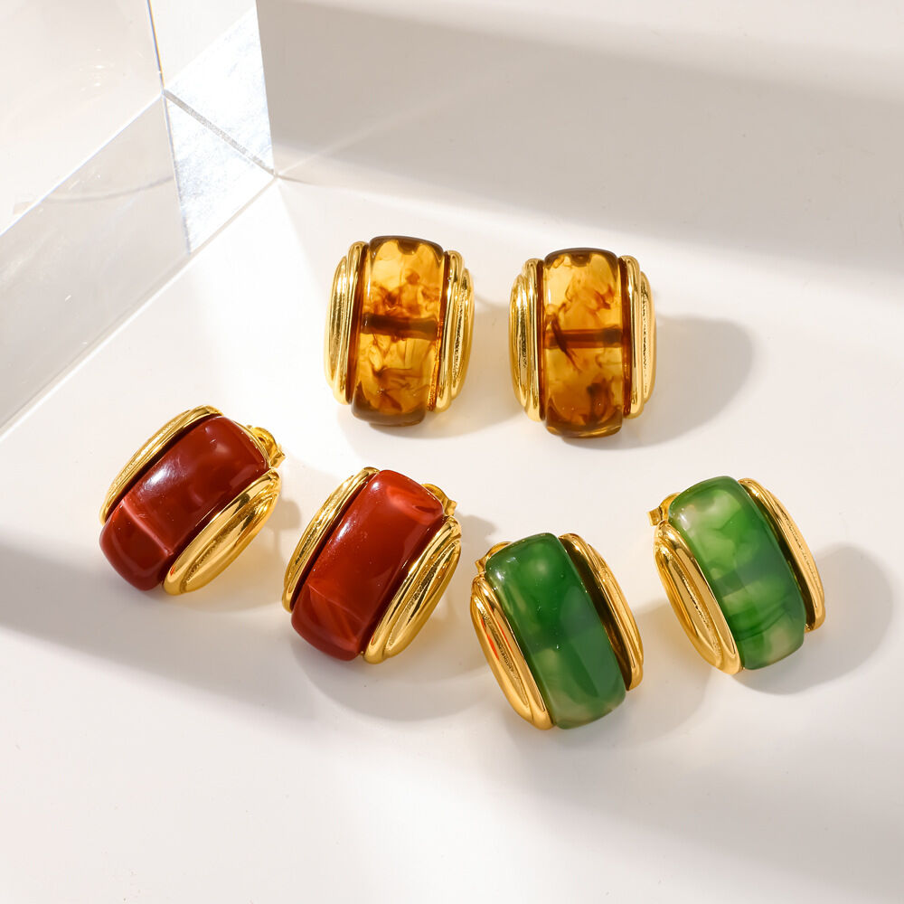 Simple Series Retro Stainless Steel Waterproof Gold Color Women's Stud Earrings Picture2