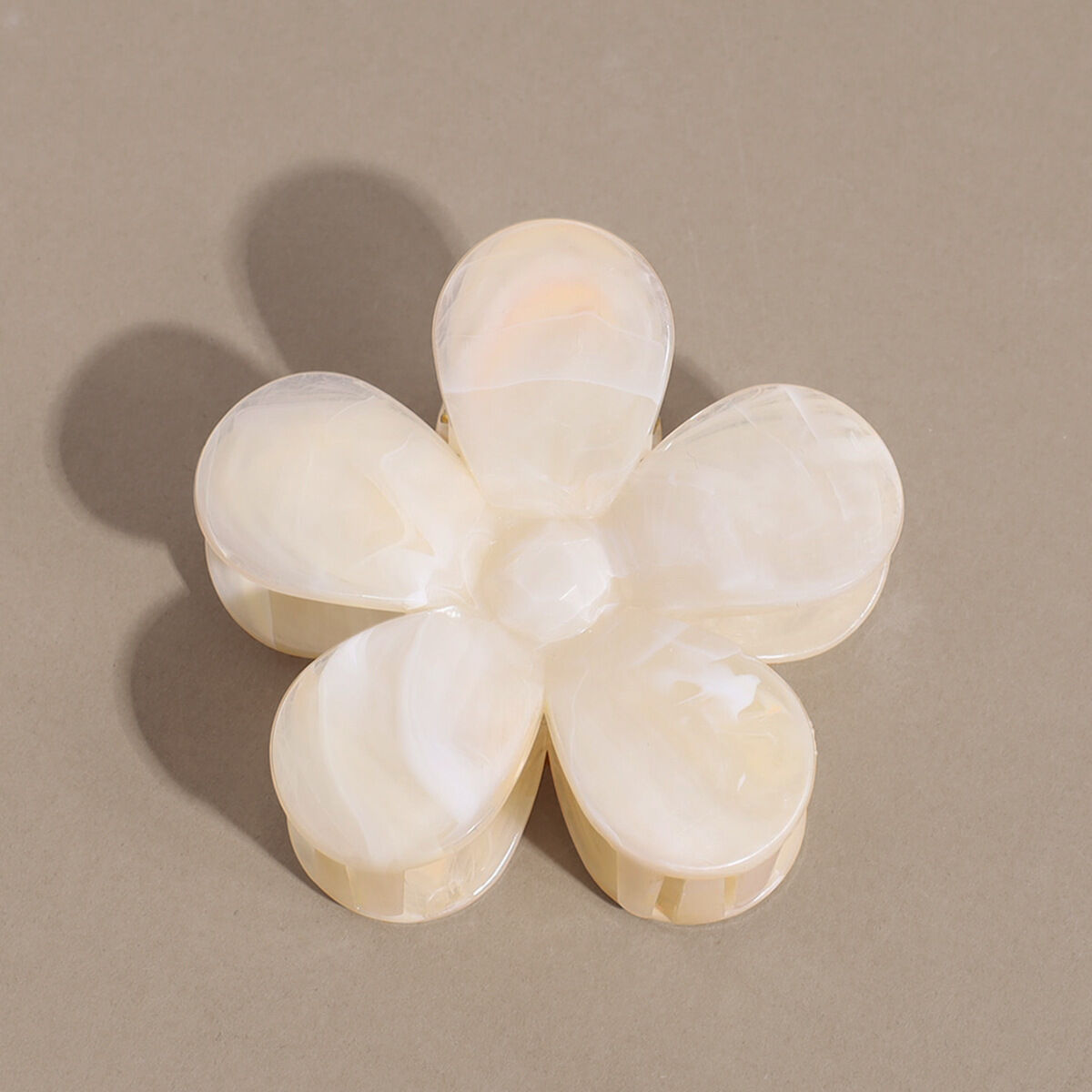 Garras para el cabello de resina de la serie Simple Daily Flower, color sólido, color degradado 