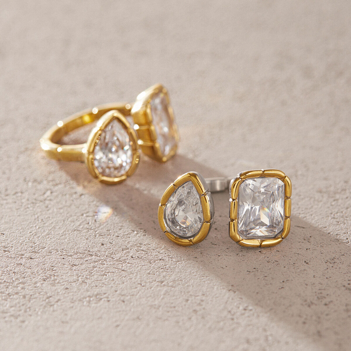 Luxe serie eenvoudige geometrische vormen, roestvrij staal, waterdicht, goudkleurige zirkonia, damesringen met edelsteen Afbeelding4