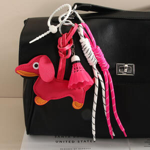 Eenvoudige serie casual dieren twist cartoon gemengde kleuren veren premium kwaliteit PU tashangers h5