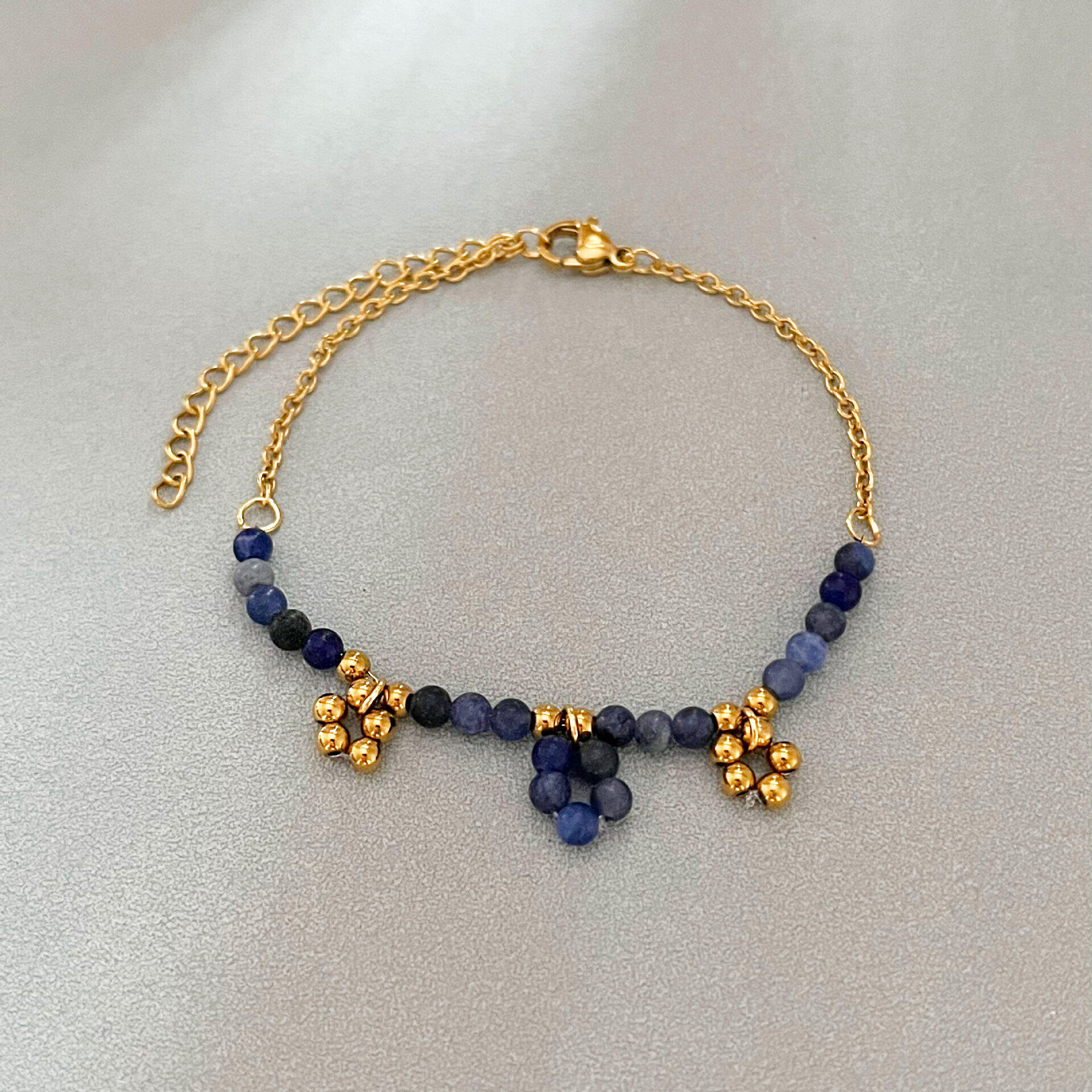 Serie Romantica, Set di collane da donna con perline a forma di fiore, pietre naturali e acciaio inossidabile impermeabile h5 