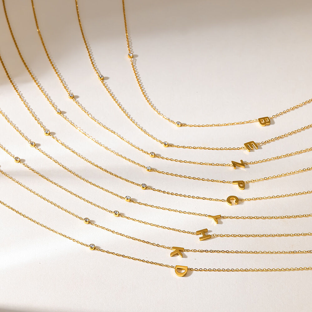 Collares de cadena para mujer de la serie Simple Daily Tassel Letter, de acero inoxidable, resistentes al agua, color dorado y con circonitas. Imagen3