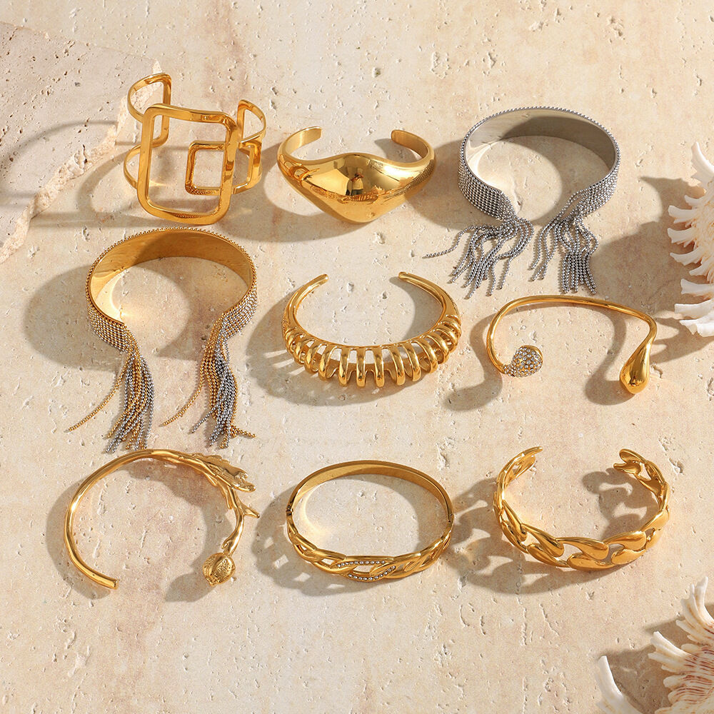 Luxurious Series Daily Flower Irregular Shape Stainless Steel Waterproof Gold Color Women's Bangles Picture3