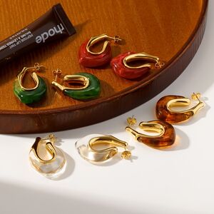 Simple Series C-shape Stainless Steel Waterproof Gold Color Acrylic Women's Stud Earrings h5 Picture2
