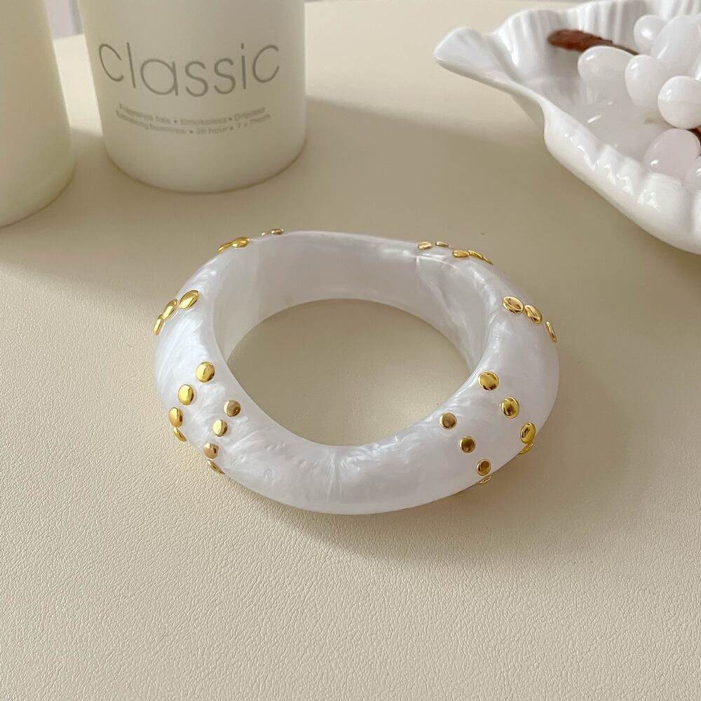 Simple Series Punk Irregular Shape Gradient Color Resin Women's Bangles