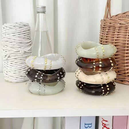 Simple Series Punk Irregular Shape Gradient Color Resin Women's Bangles 2