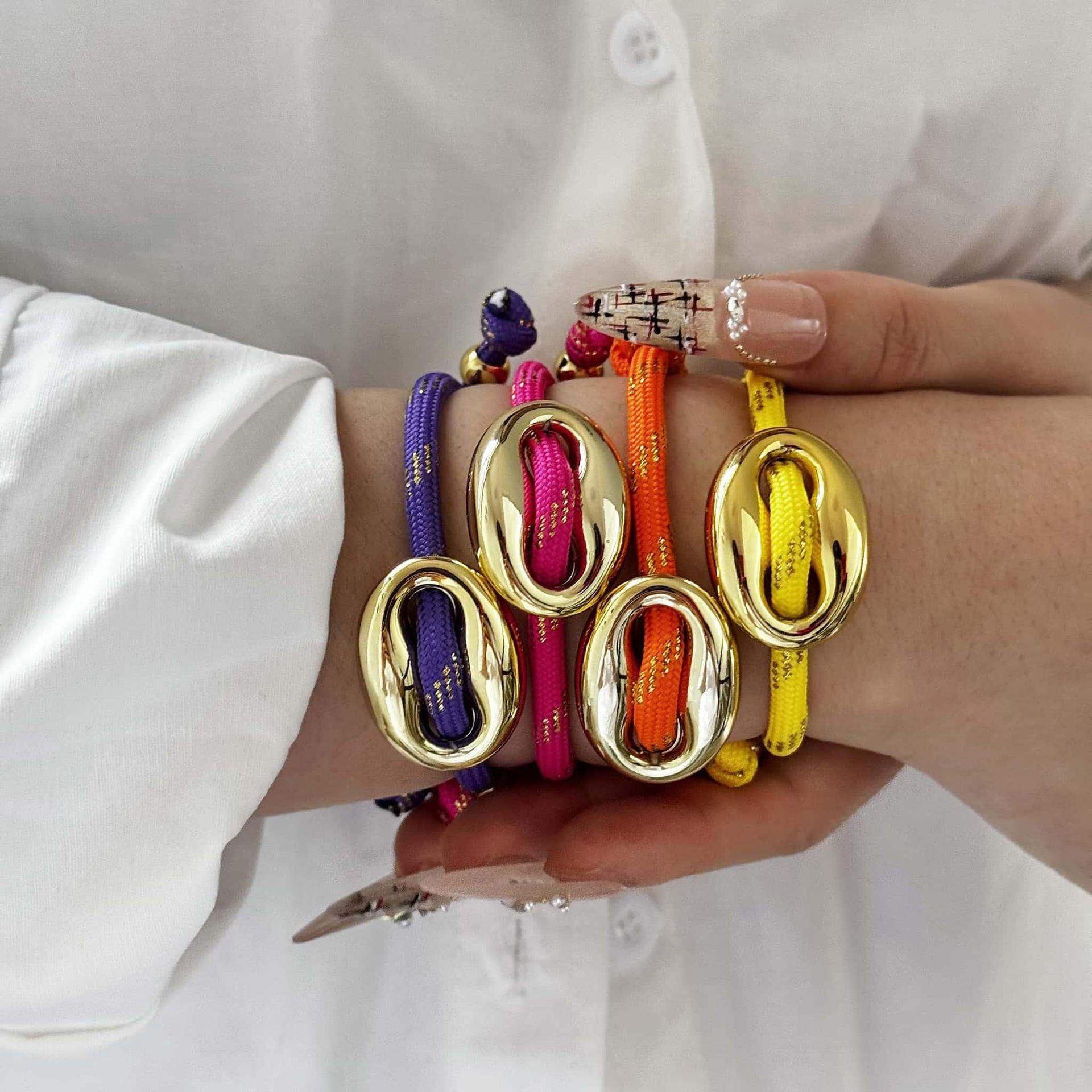 Bracelets à breloques pour femmes, collection romantique, forme simple et irrégulière, corde tressée couleur or 2