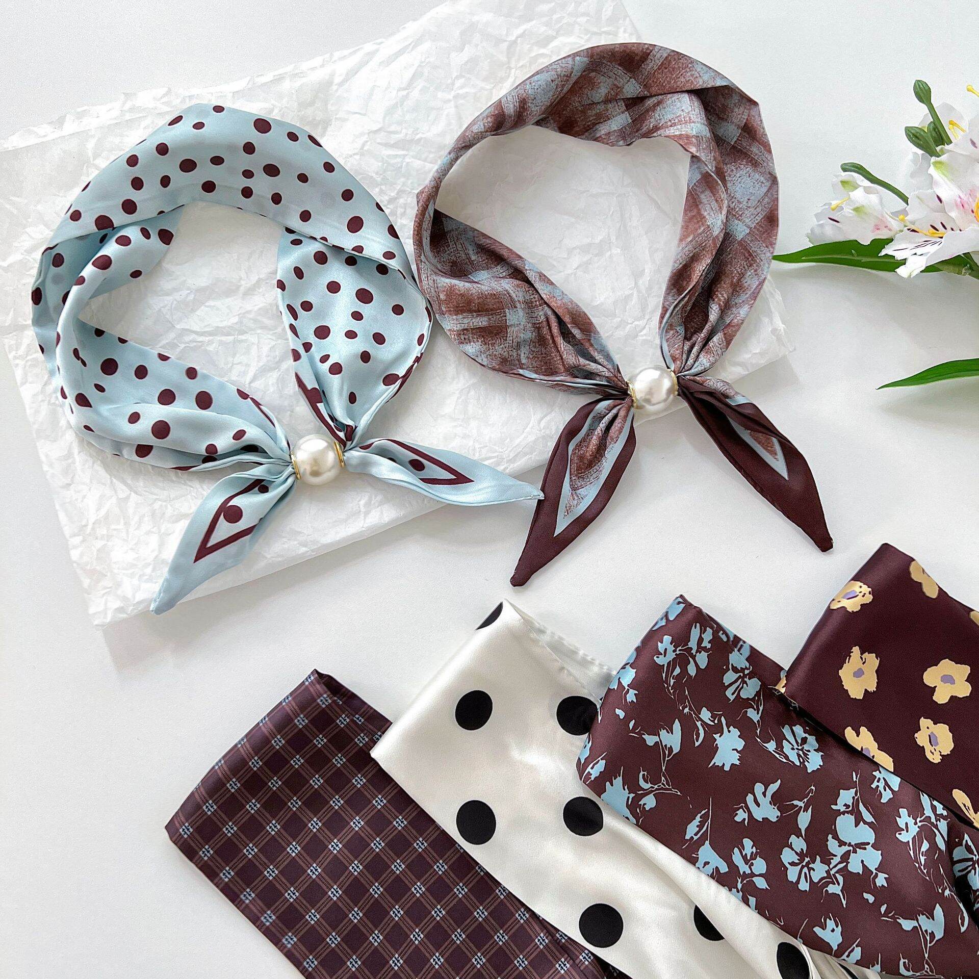 Einfache Sommerschals aus Polyester, täglich erhältlich, mit Blumenmuster, Karomuster, Polka Dots und Farbverlauf.