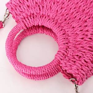 Quadratische Damen-Tasche im Urlaubsstil aus gewebtem Raffia, einfarbig, mit Webmuster h5 Bild3