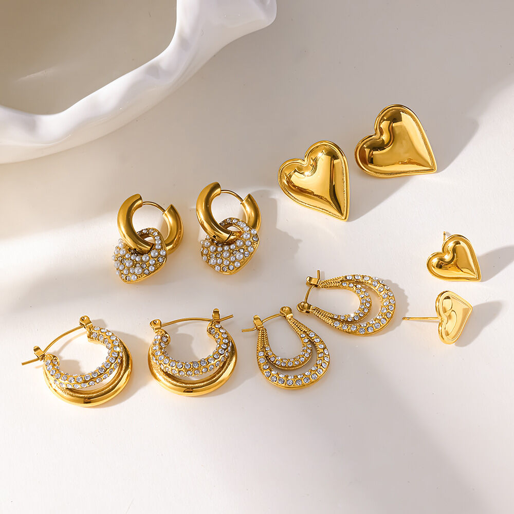 Heart Stainless Steel Waterproof Women's Hoop Earrings h5Picture2