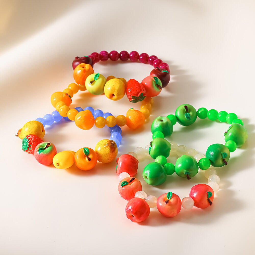 Pulseras de cuentas acrílicas para mujer con diseño de fresa dulce diaria, sin baño de metal. h5 Imagen4