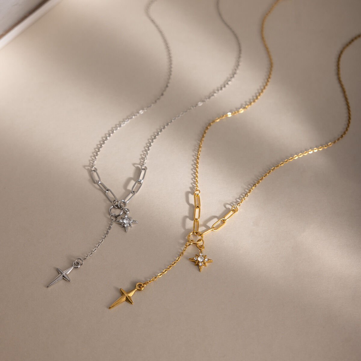 Einfache, wasserdichte Damen-Halskette mit Sternanhänger aus Edelstahl in Goldfarbe und Strass h5 Bild2