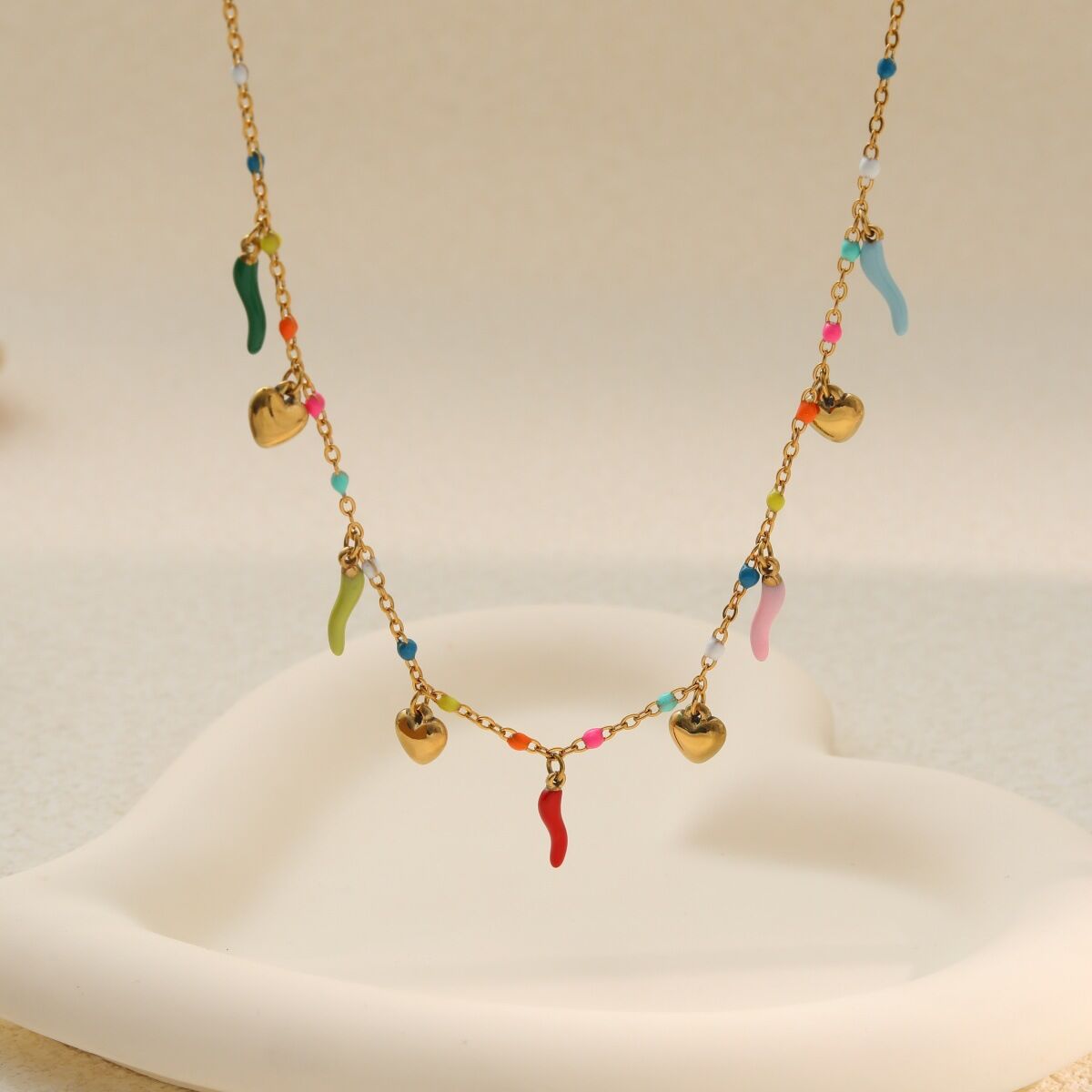Collier chaîne cœur quotidien Simple Series en acier inoxydable étanche couleur or pour femme Image4