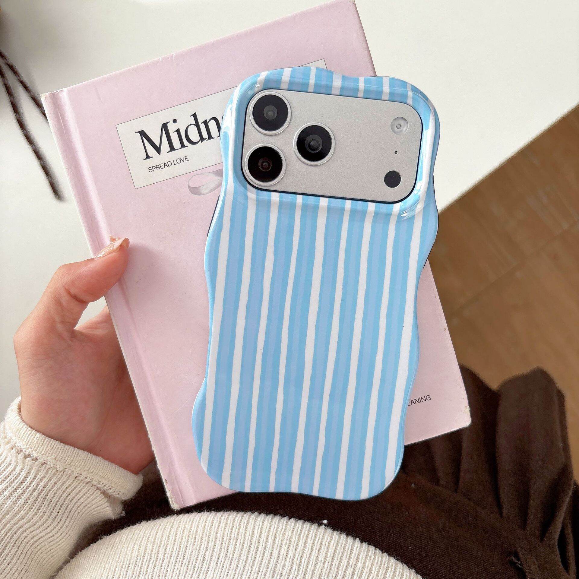 Baby Blue/Iphone16 Picture22