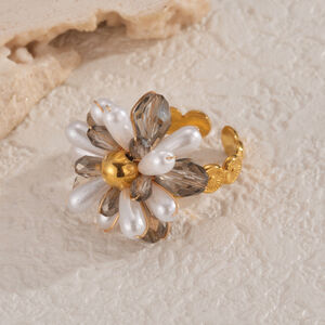 Romantische Serie: Statement-Ringe mit süßen Blumen und Kristallen h5 Bild3