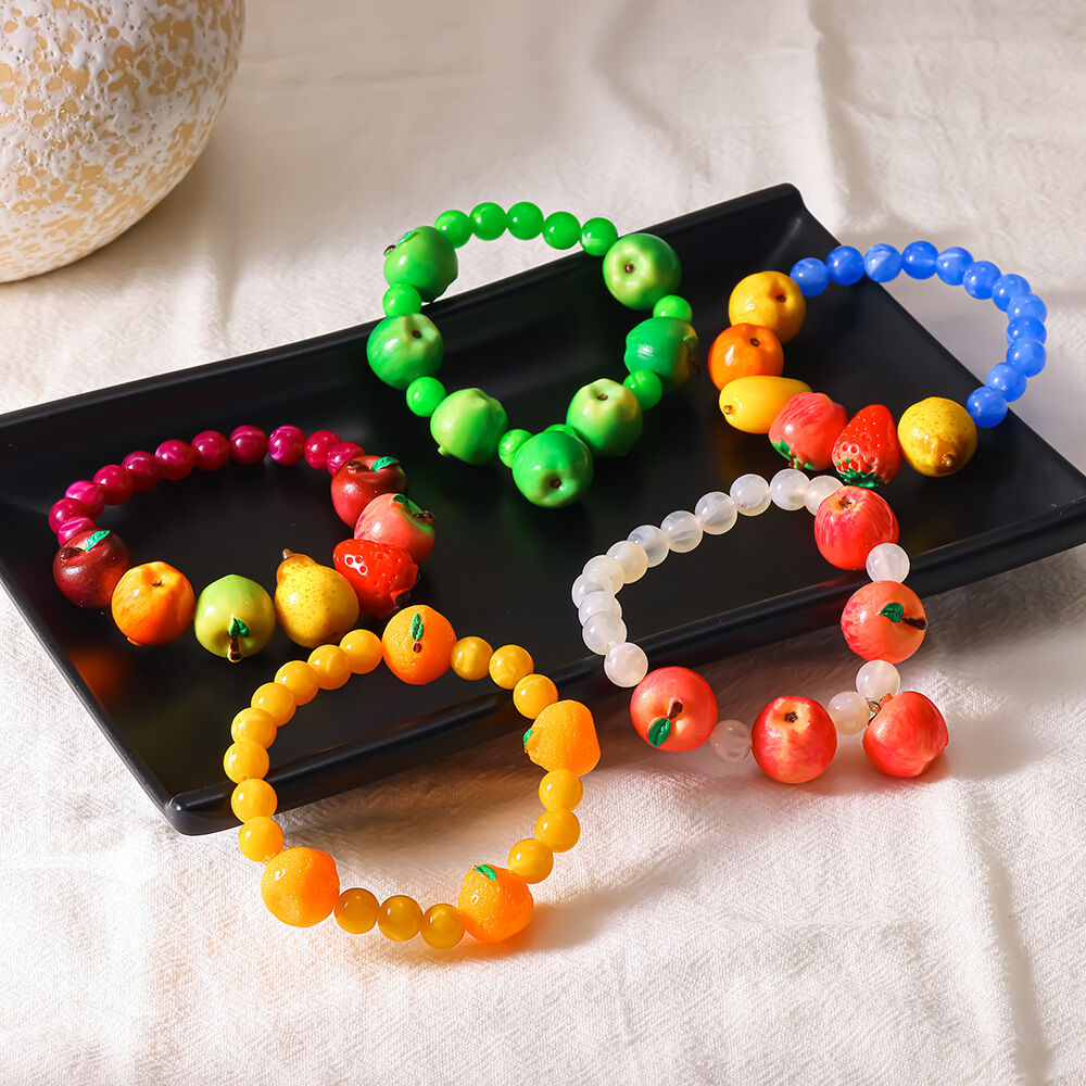 Pulseras de cuentas acrílicas para mujer con diseño de fresa dulce diaria, sin baño de metal. h5 Imagen3