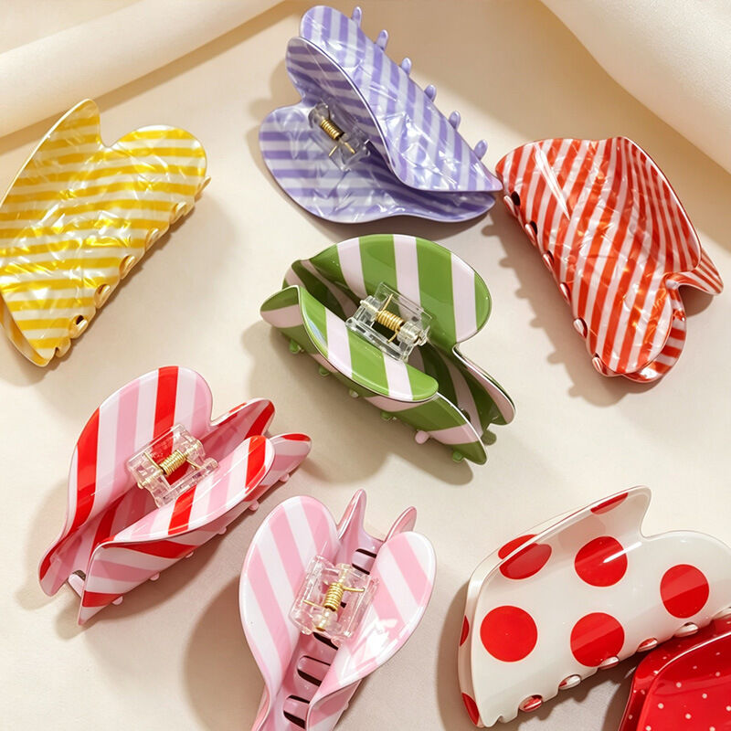 Romantic Series Simple Heart Stripe Polka Dots Mixed Color Pvc Hair Claws h5 Picture4