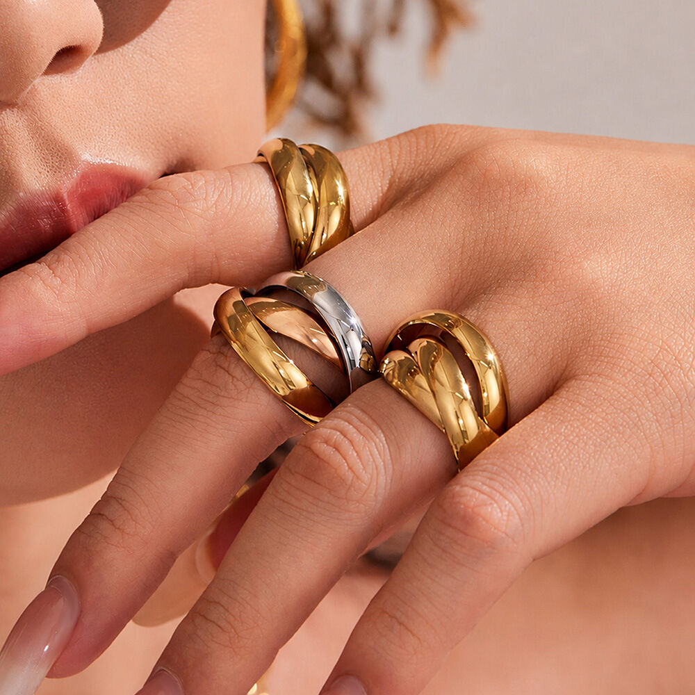 Solid Color Stainless Steel Waterproof Gold Color Statement Rings h5Picture3
