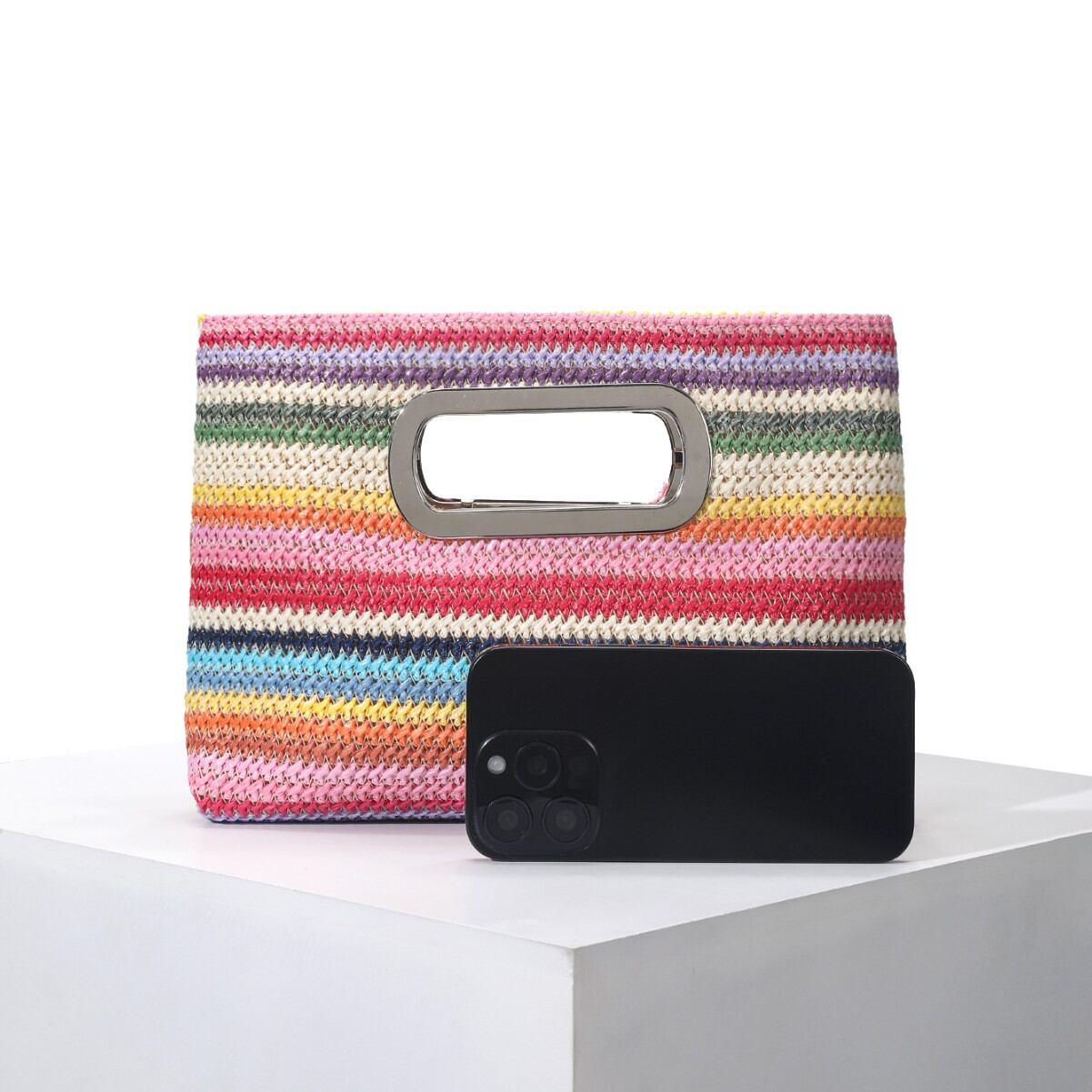 Borsa quadrata da donna in rafia a righe intrecciate, stile casual, colori misti. h5 Immagine4