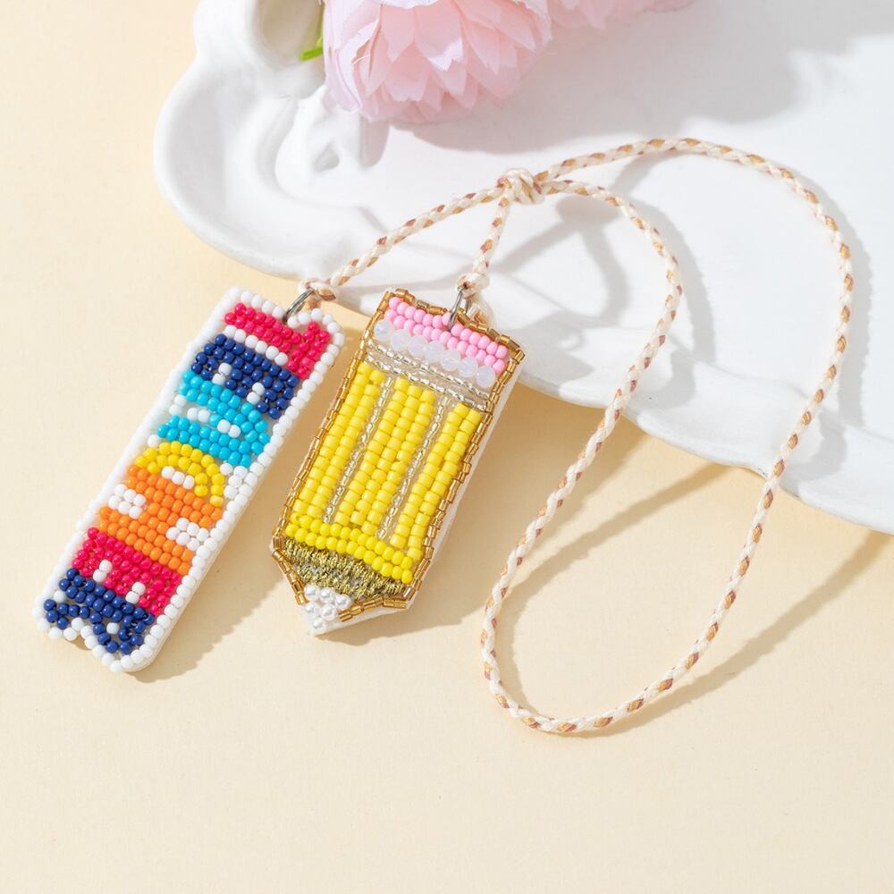 Abalorios sencillos de estilo casual con letras y cuerda tejida de colores variados para bolsos. h5Imagen3