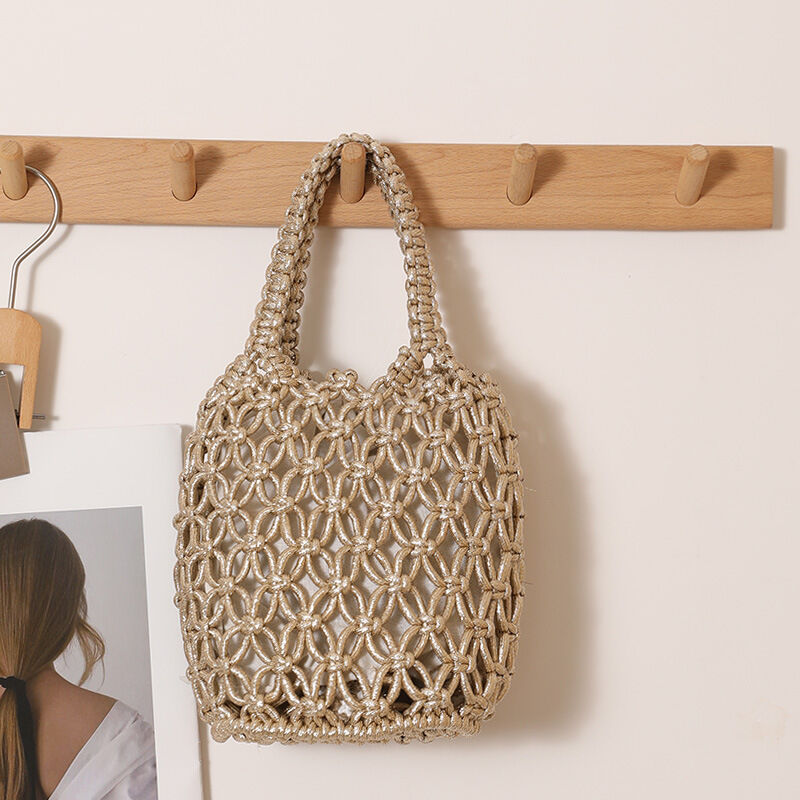 Urlaubstaugliche, einfarbige, gewebte PVC-Tasche mit Lochmuster für Damen