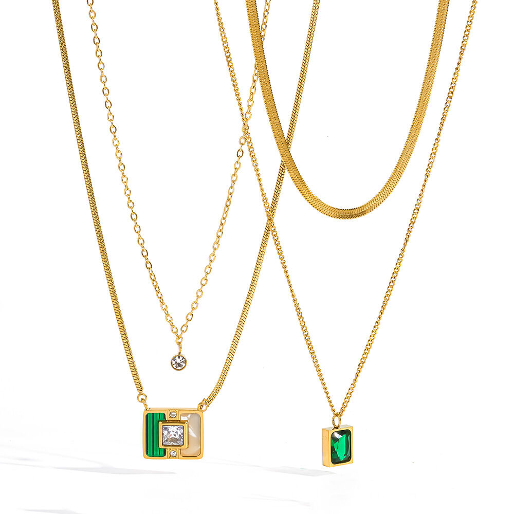 Colliers pendentifs pour femmes en acier inoxydable étanche, couleur or, avec zircon Image4
