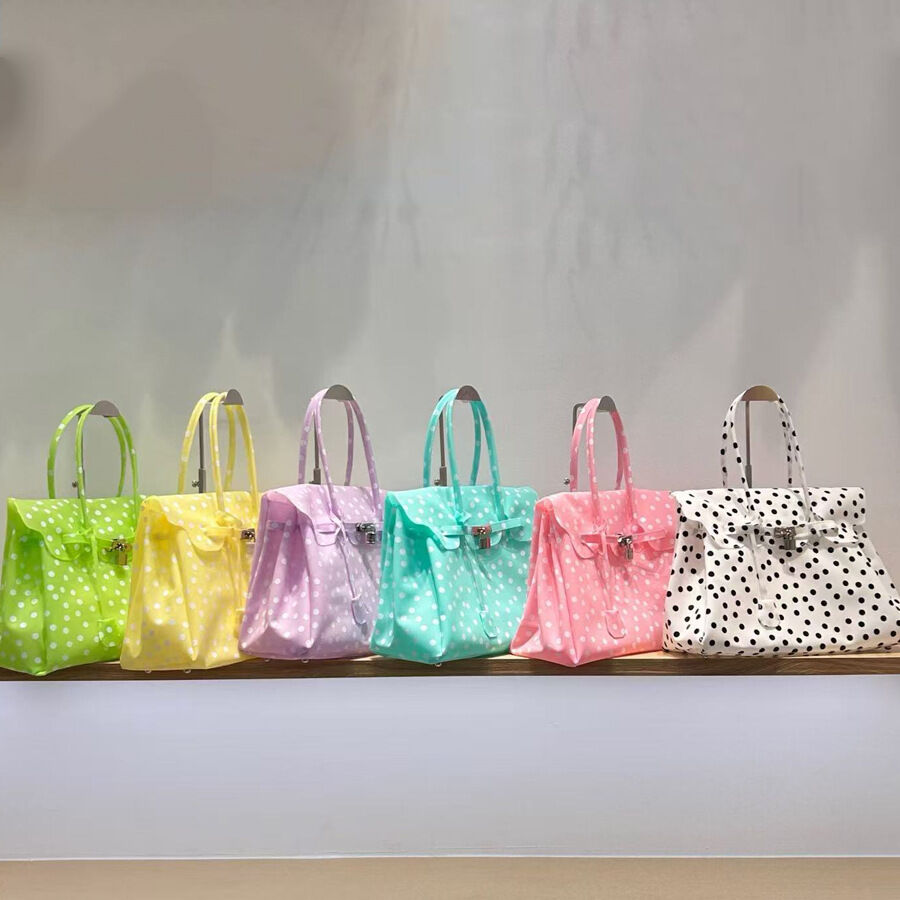 Sac carré femme en PVC transparent à pois multicolores et détails métalliques, style décontracté Image3