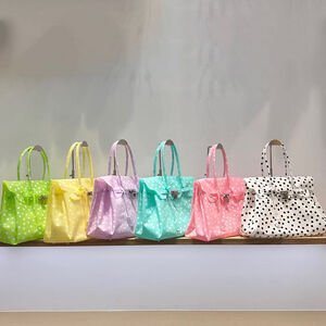 Sac carré femme en PVC transparent à pois multicolores et détails métalliques, style décontracté h5 Image3