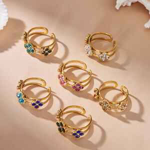 Bagues pour femmes en acier inoxydable doré, ornées d'un trèfle élégant et de zircon, collection Romantique. h5 Image4