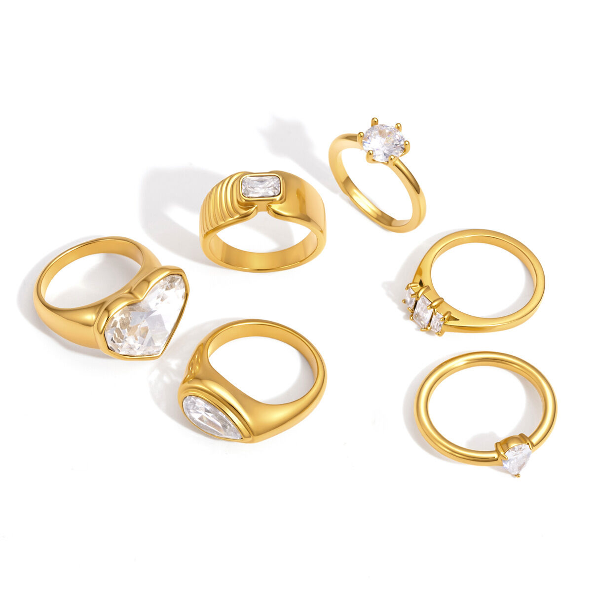 Elegante, unregelmäßig geformte Herzringe aus Edelstahl, wasserdicht, goldfarben, mit Zirkonia-Edelsteinen für Damen Bild5