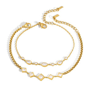 Bracciale da donna a catena in acciaio inossidabile color oro, impermeabile, con zirconi e forma geometrica semplice. h5 Immagine5