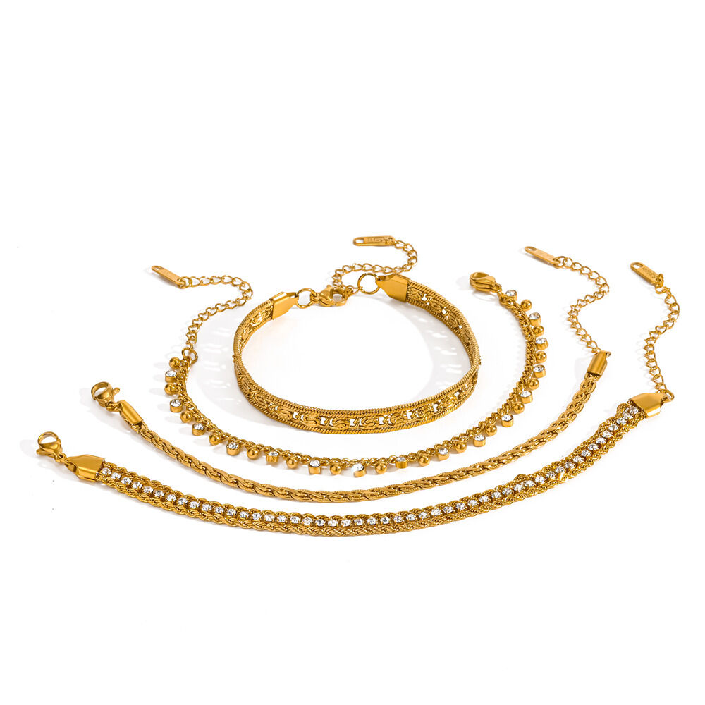 Pulseras clásicas de acero inoxidable impermeables con diamantes de imitación color dorado para mujer. h5 Imagen4