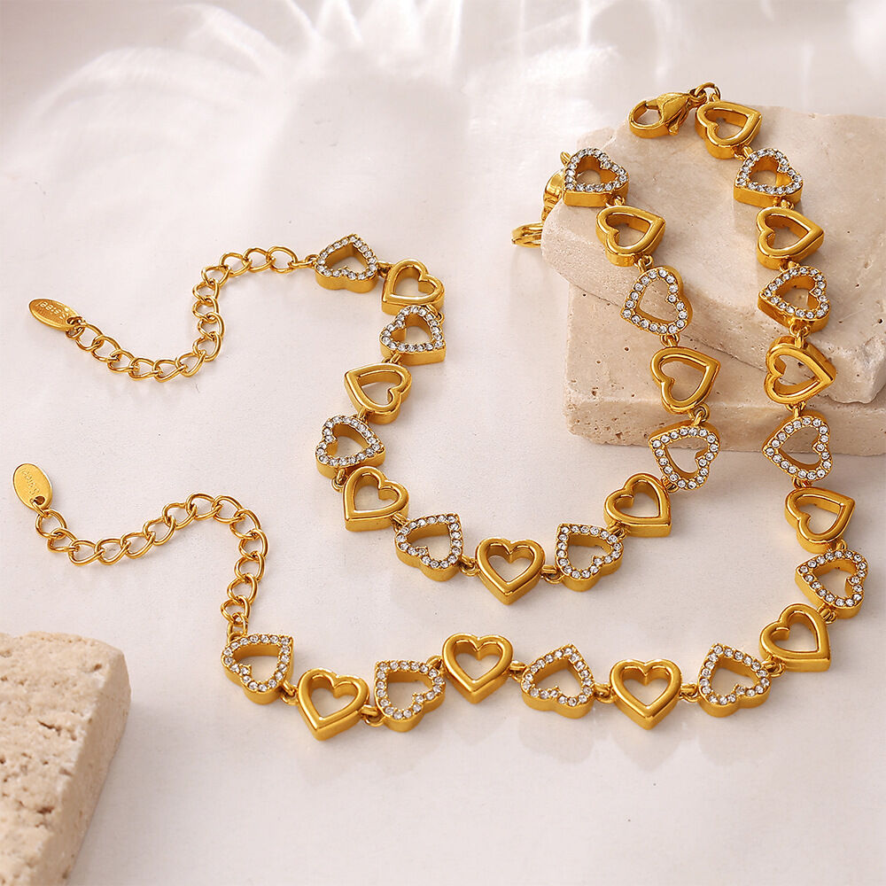 Pulseras de cadena para mujer de acero inoxidable con forma de corazón, impermeables, color dorado y con diamantes de imitación. h5 Imagen3