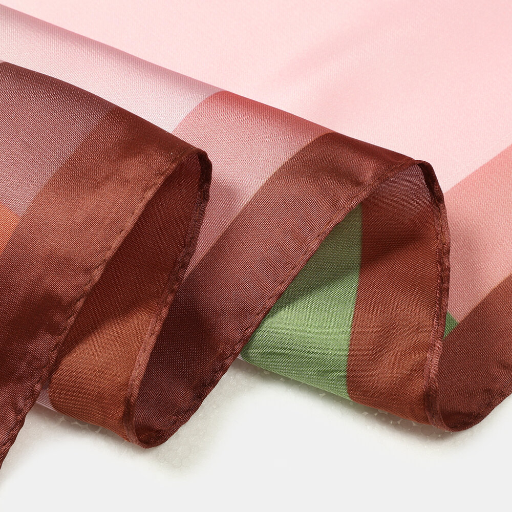 Sciarpe estive in poliestere della serie Simple, in colori misti, con forme geometriche, perfette per tutti i giorni. Immagine5