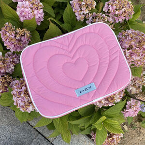 Casual stijl laptoptas met gewatteerde hartjes en effen stof h5