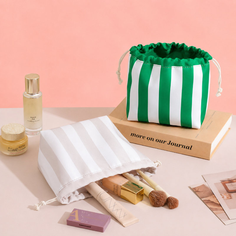 Pochette per il trucco in tela a righe colorate della serie Simple, modello Daily Stripe. 2