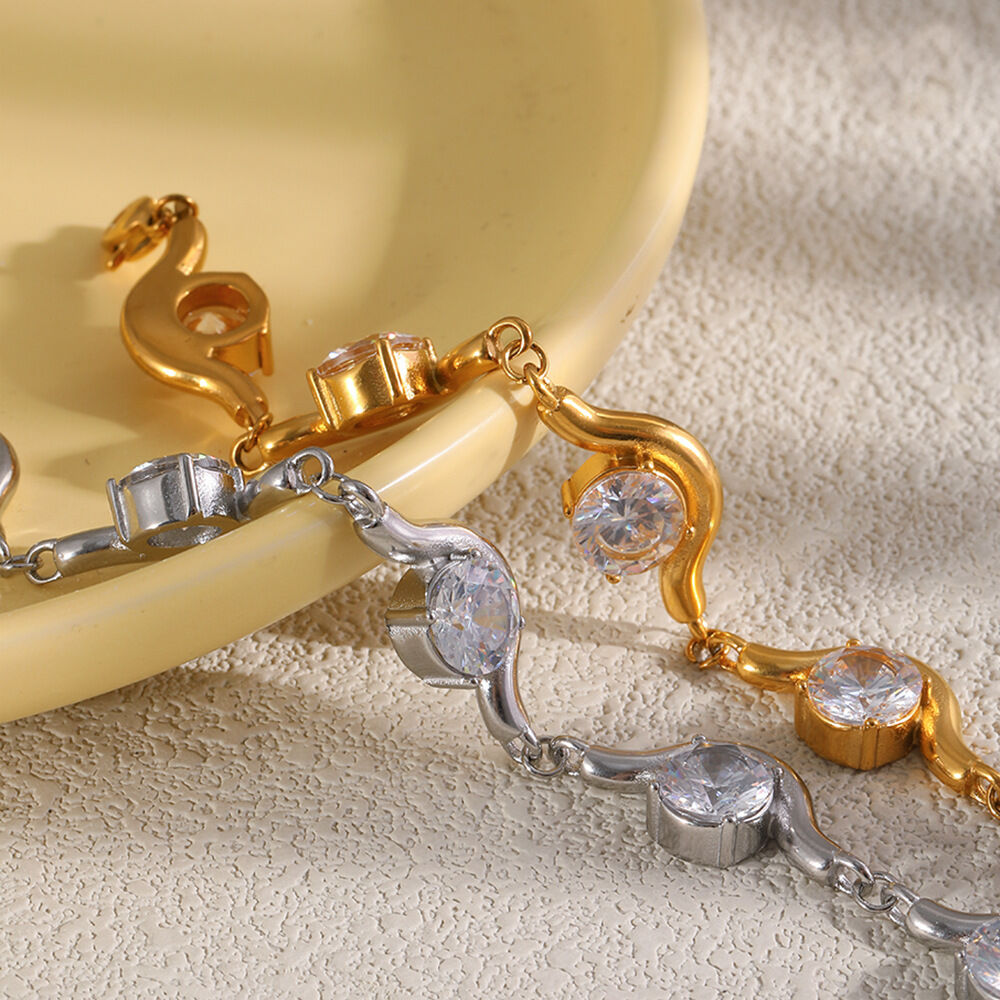 Luxurious Chain Stainless Steel Waterproof Gold Color Zircon Women's Chain Bracelets h5 Picture4