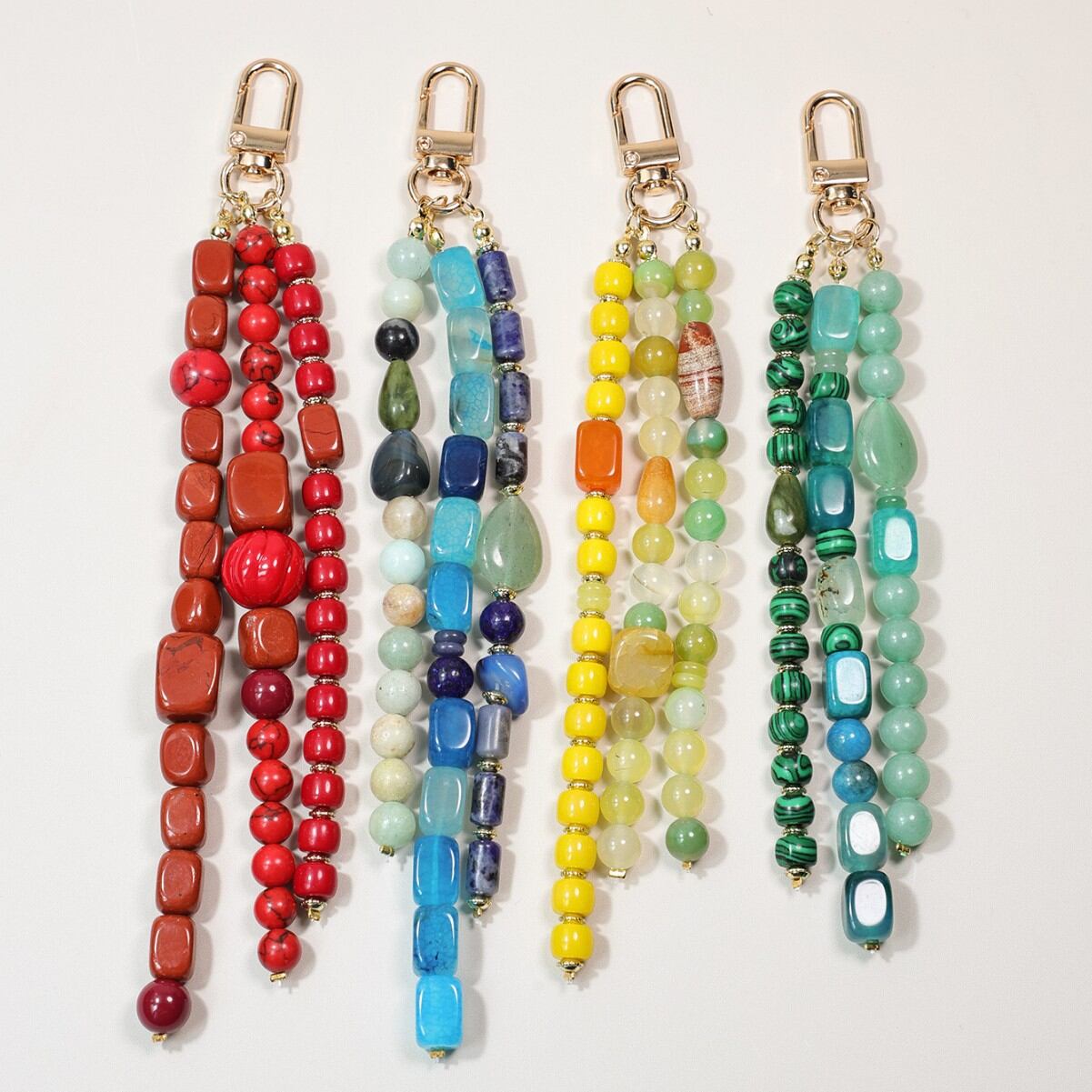 Serie sencilla, cuentas de forma irregular de color sólido de ágata, colgantes para bolsos de piedra natural.