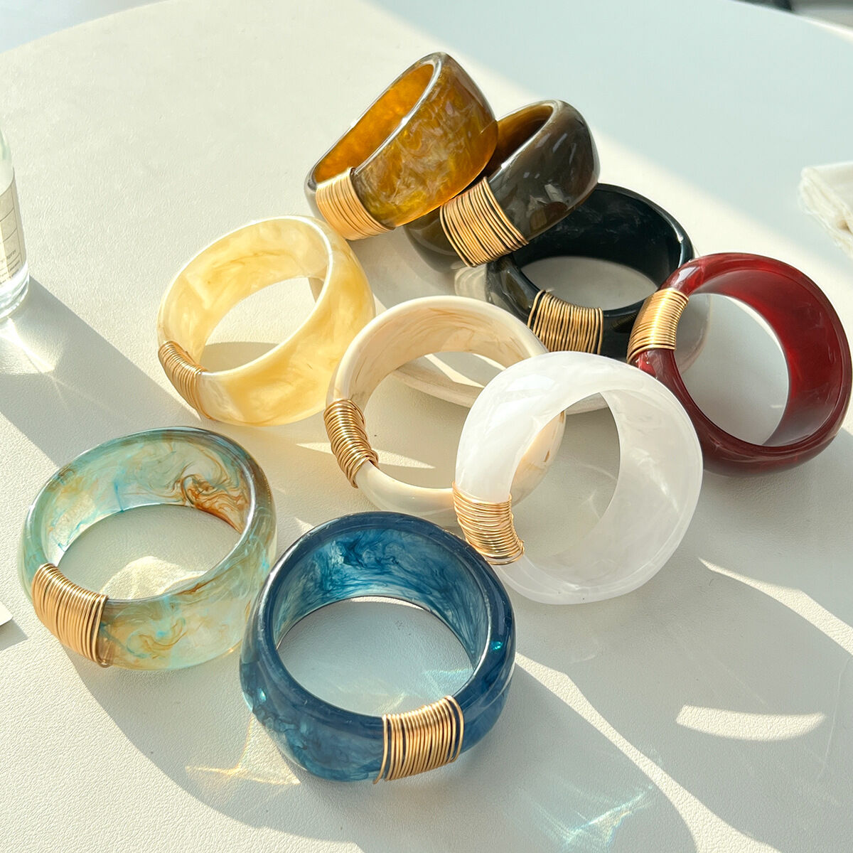 Pulseras de resina con degradado de color estilo retro de la serie clásica para mujer 2